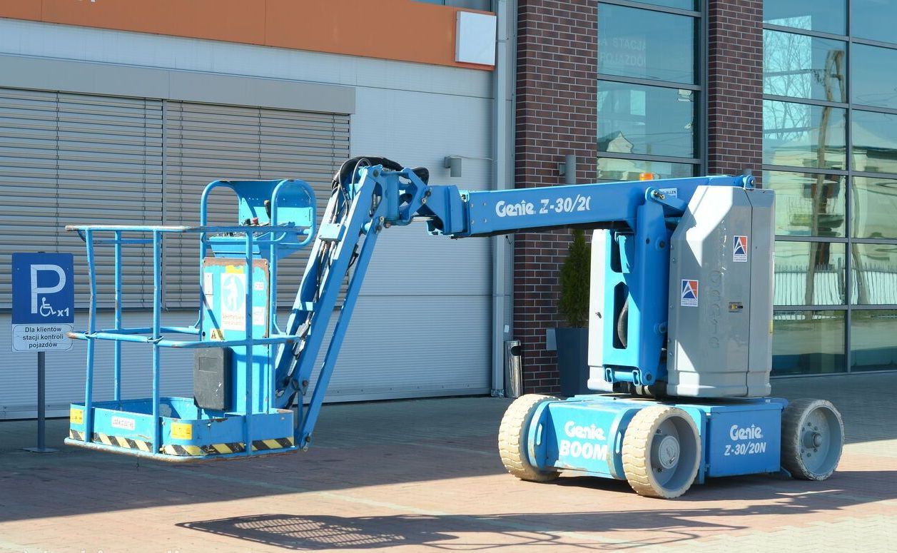 articulated-boom-lifts