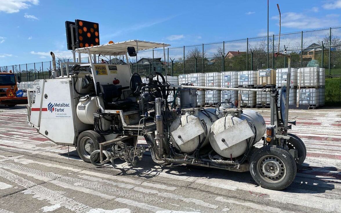 road-marking-machines