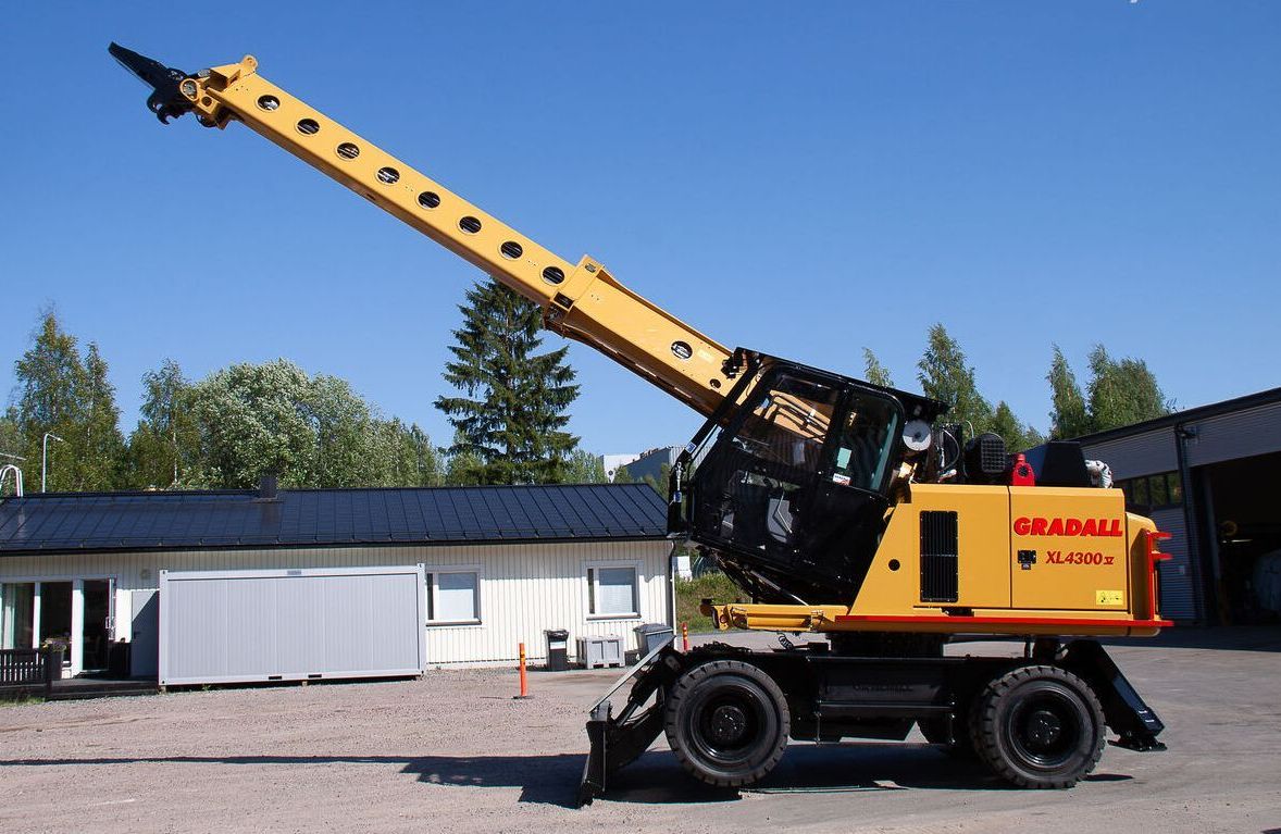 telescopic-excavators